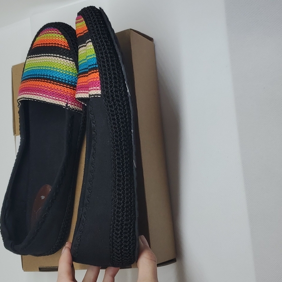 The Sak Multicolored Knitted Loafer Shoes in Women's Size 8 - Picture 4 of 12